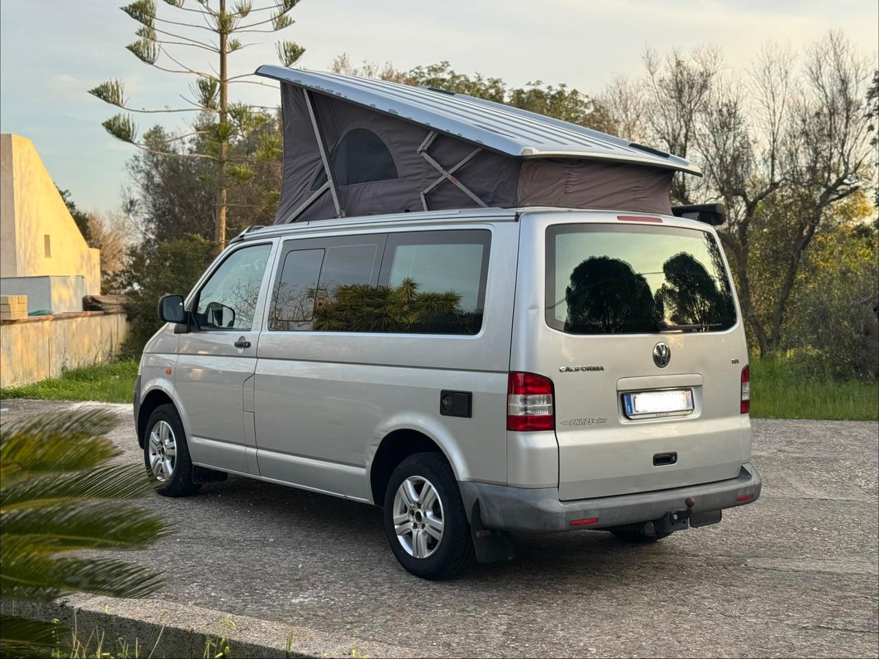 Volkswagen T5 california 2.5TDI 131cv
