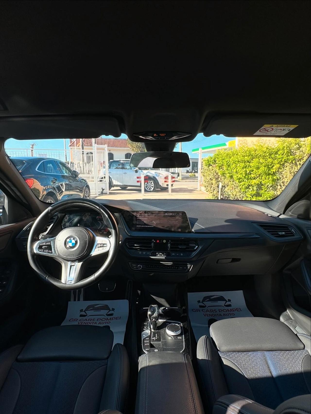 Bmw 116 116d 5p. Msport