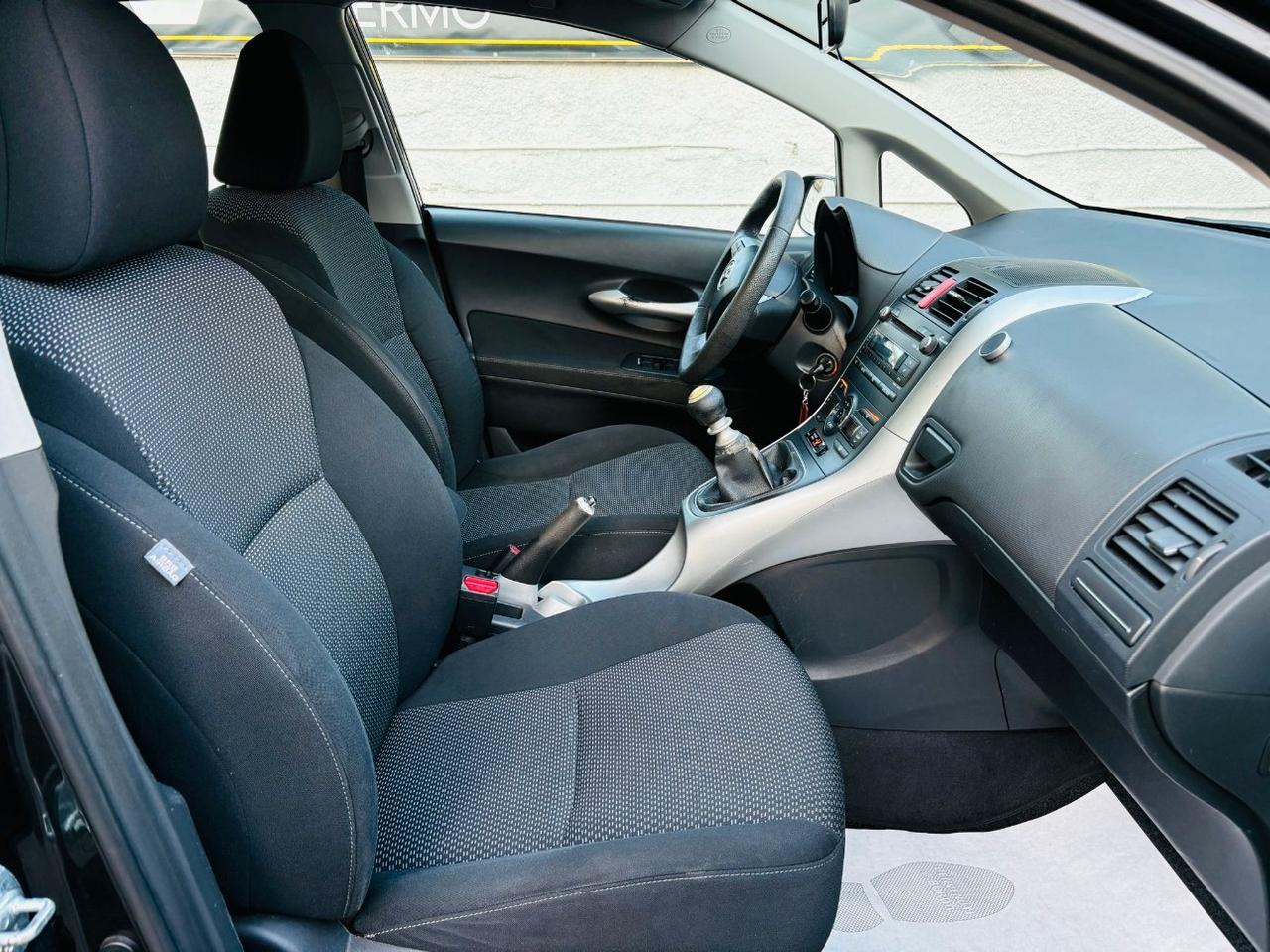 Toyota Auris 5 Porte Auris 5p 1.3 dual Sol FL