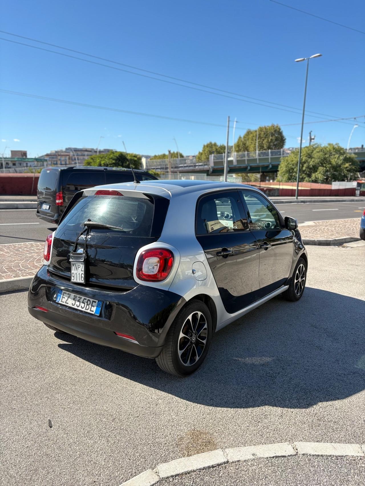 Smart Forfour 1.0 Full Optional 70cv GPL