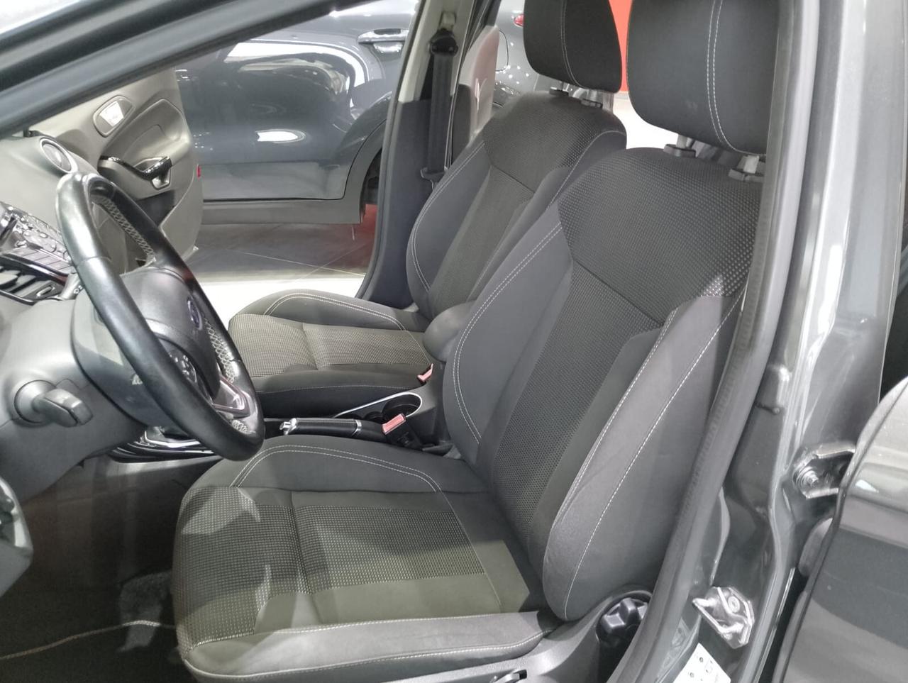 Ford Fiesta 1.5 TDCi 75CV 5 porte Titanium