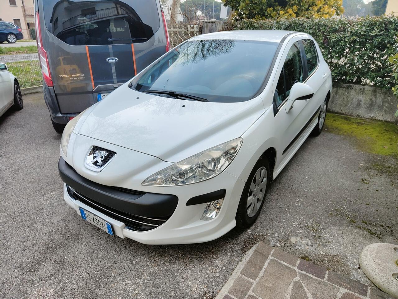 Peugeot 308 1.6 HDi 90CV FAP 5p. Premium