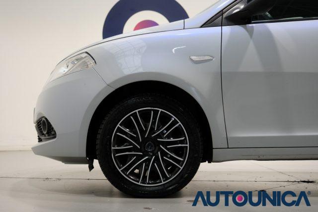 LANCIA Ypsilon 1.2 69 CV 5 PORTE GPL ECOCHIC GOLD NEOPATENTATI
