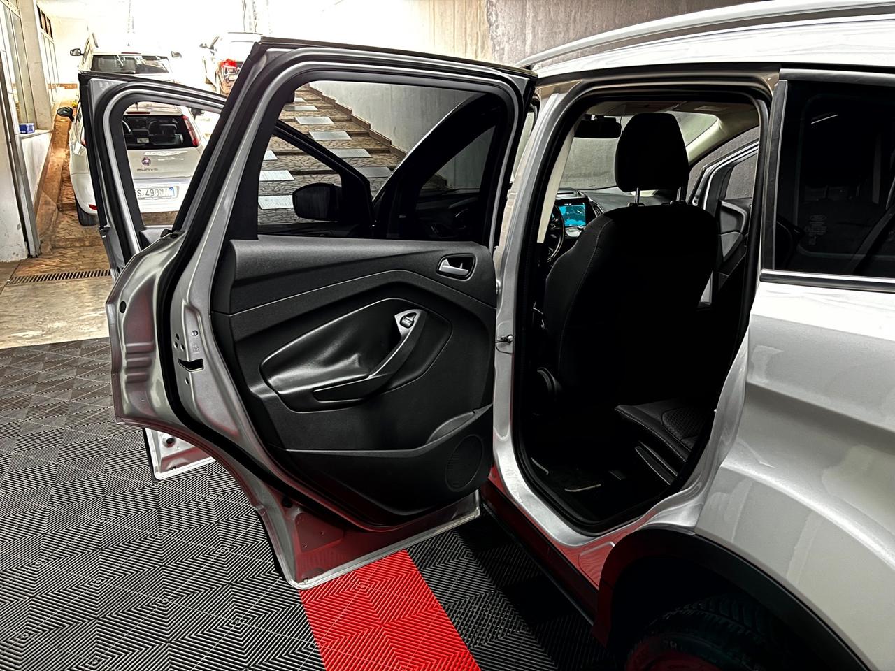 Ford Kuga 1.5 TDCI 120 CV Titanium - FABIANOAUTO