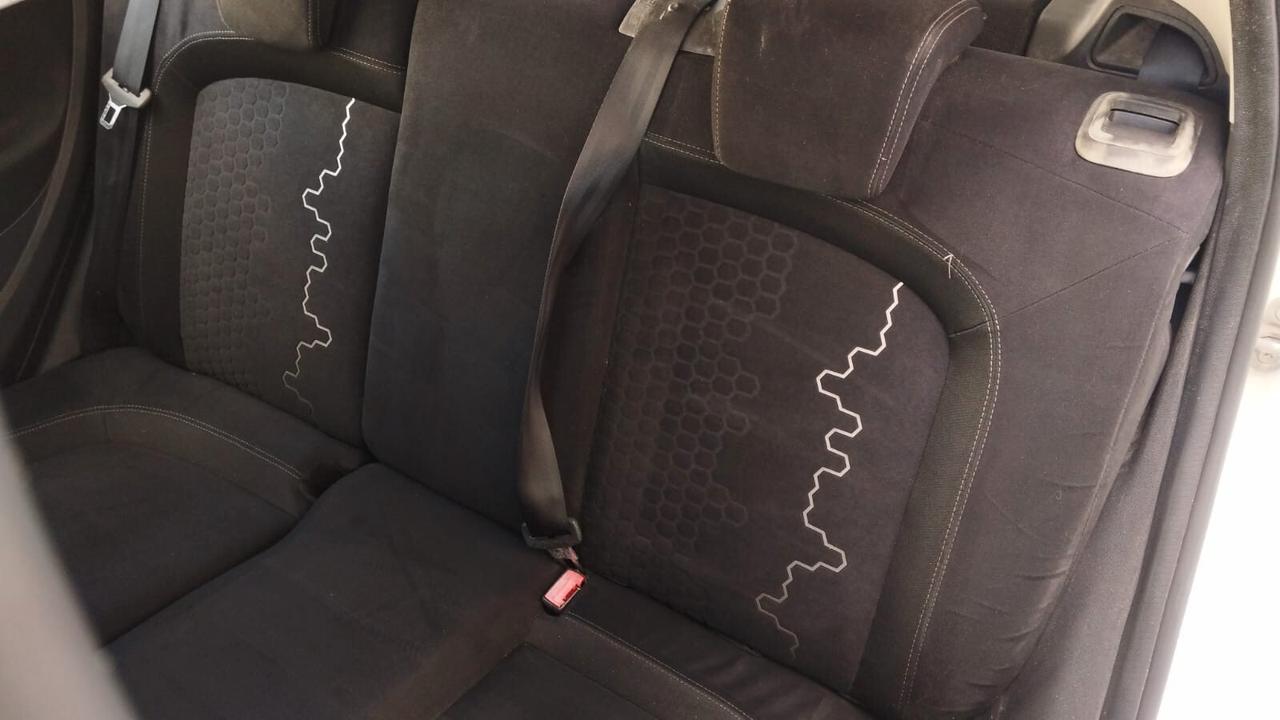 Fiat Punto 1.4 8V 5 porte NATURALpower Lounge