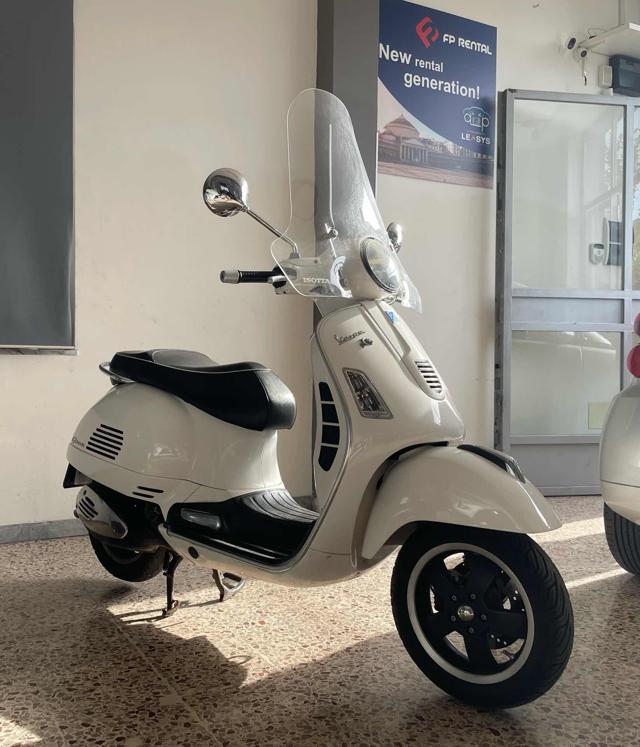 PIAGGIO Vespa GTS 300 Super Super