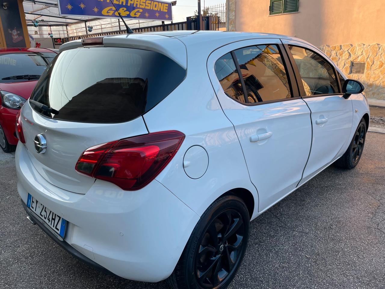 Opel Corsa 1.4 90CV Start&Stop aut. 5 porte b-Color