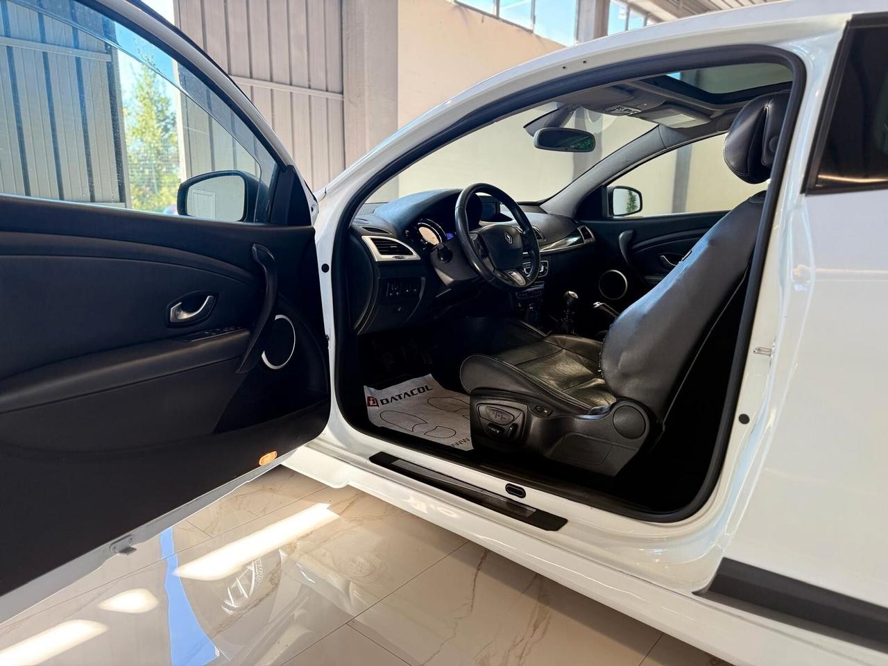 Renault Megane Mégane Coupé 1.9 dCi 130CV Luxe