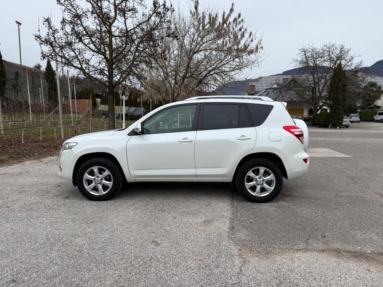 Toyota RAV 4 RAV4 2.2 D-4D 150 CV DPF Luxury