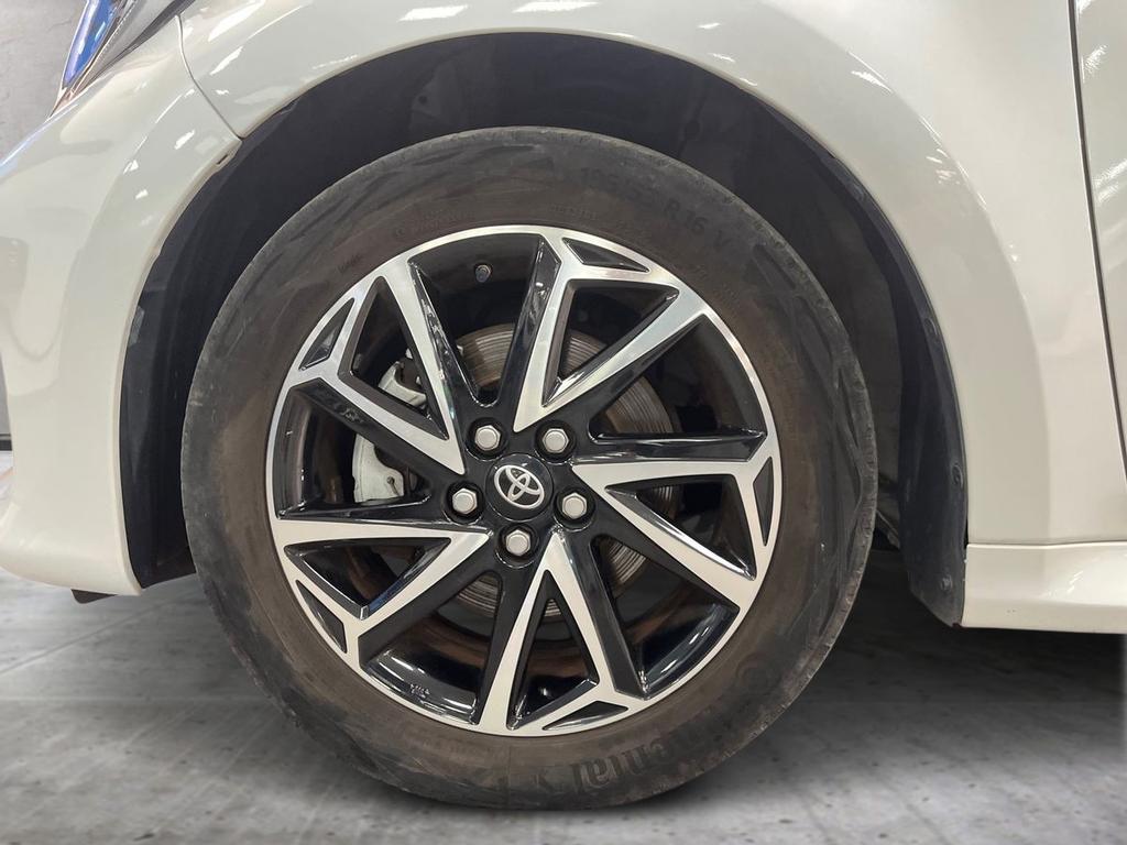 Toyota Yaris 1.5 hybrid Active