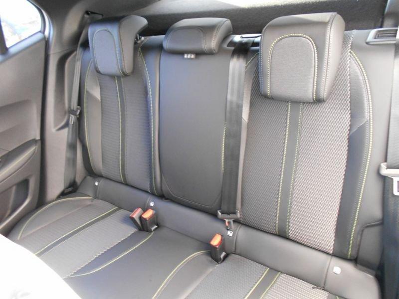 Peugeot 2008 Hybrid GT136 e-DCS6 Fin9Perfet Sc34%