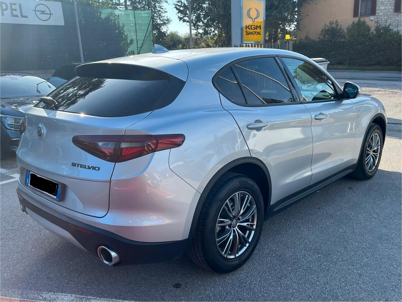Alfa Romeo Stelvio 2.2 Turbodiesel 180 CV AT8 Q4 Business