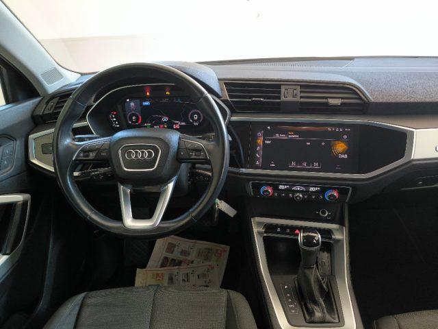 AUDI Q3 35 TDI quattro S tronic Business