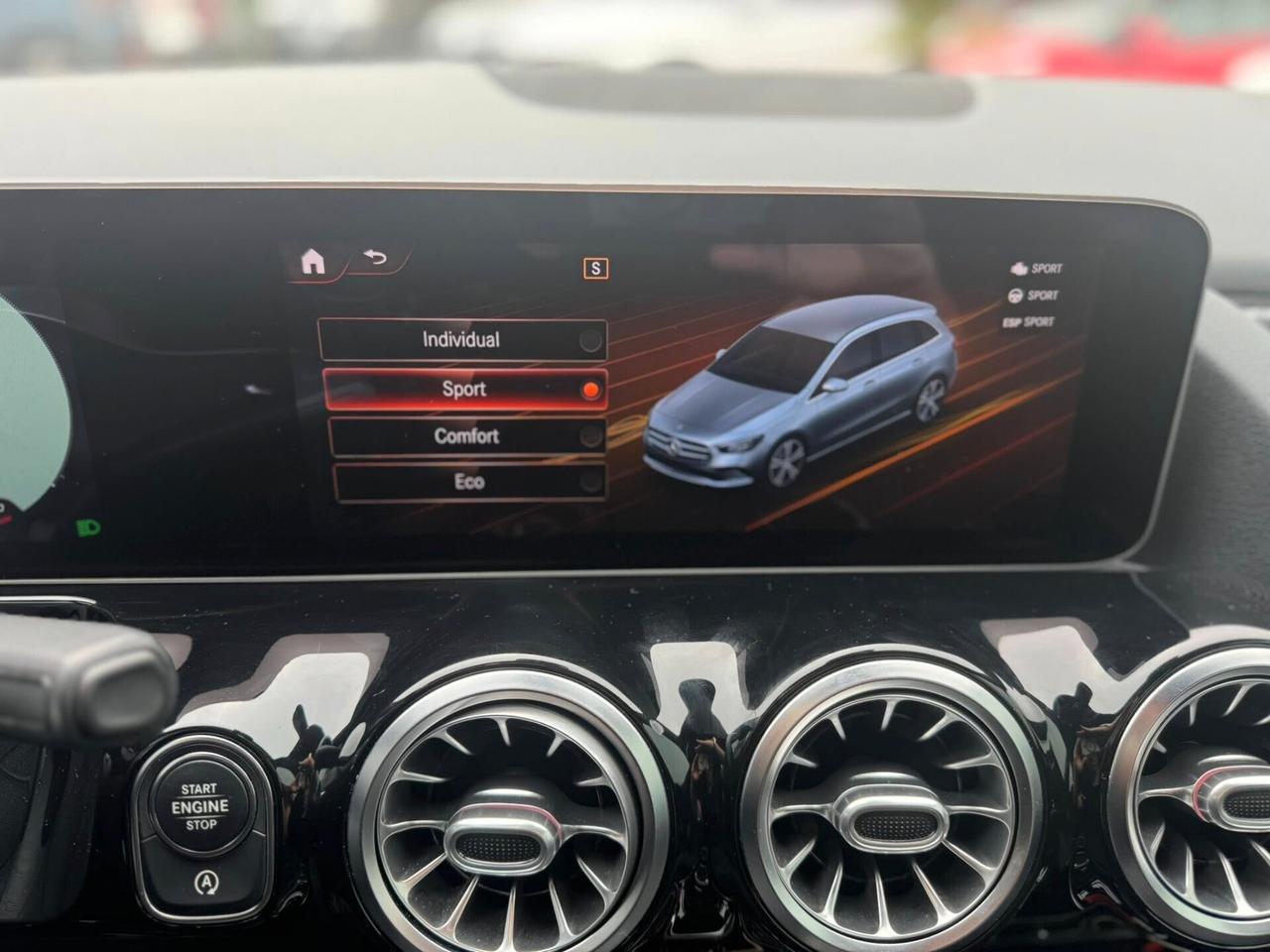 Mercedes-benz B 180 d Premium AMG (EXTRA FULL)