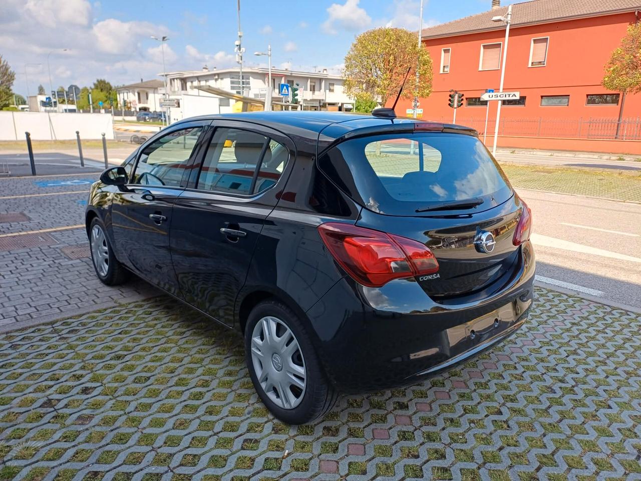 Opel Corsa 1.2 5 porte Innovation