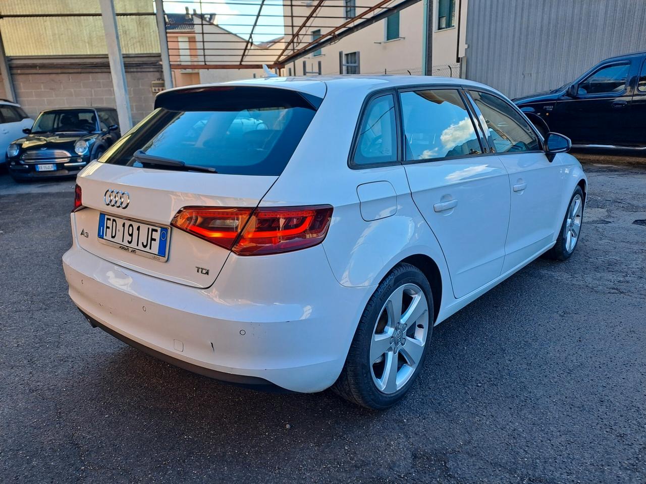 AUDI A3 1.6 TDI SPB *OK NEOPATENTATI* E6