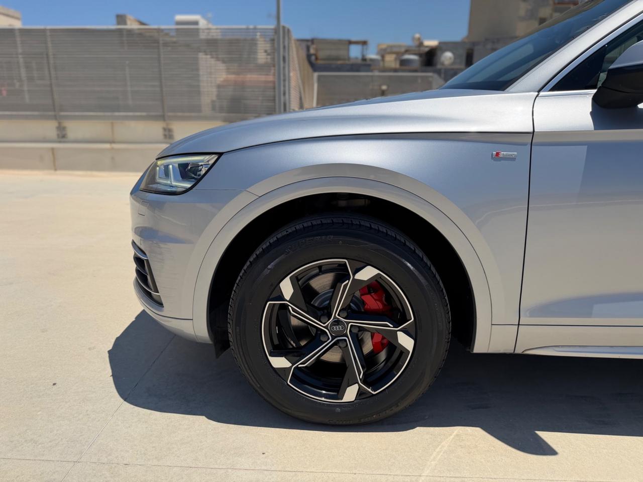 Audi Q5 40 TDI quattro S tronic line plus