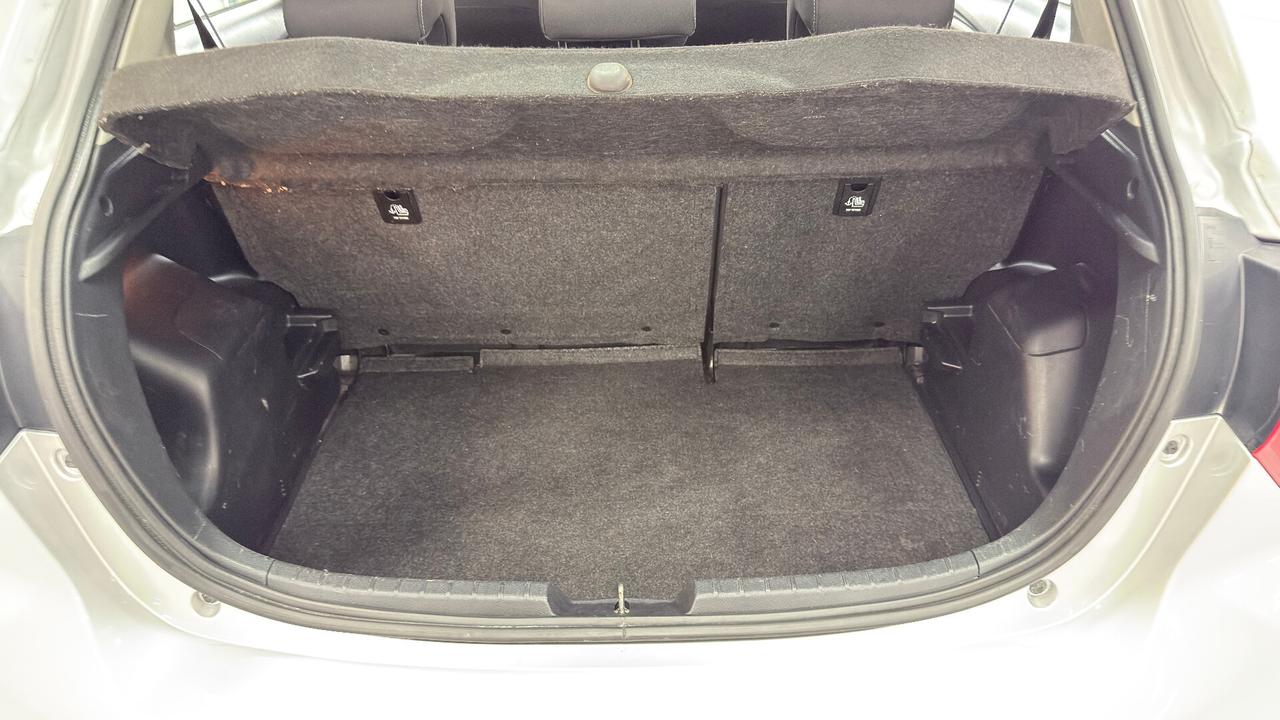 Toyota Yaris 1.0 5 porte Cool 69Cv.