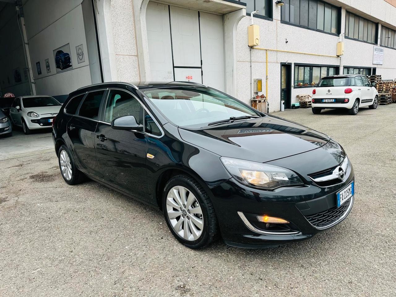 Opel Astra 1.4 Turbo 140CV Sports Tourer GPL Tech Elective