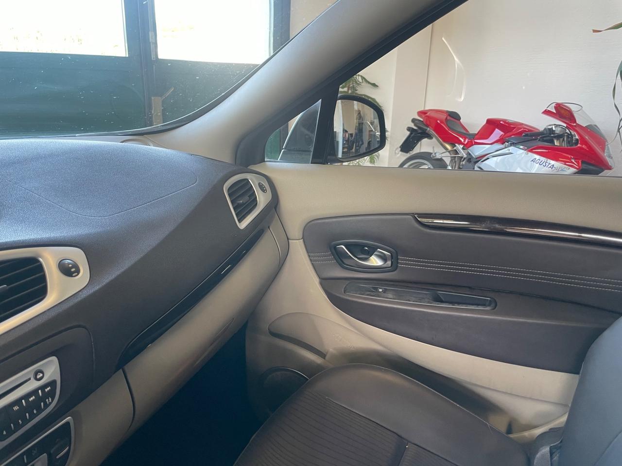 Renault Scenic Scénic X-Mod 1.5 dCi 110CV Luxe