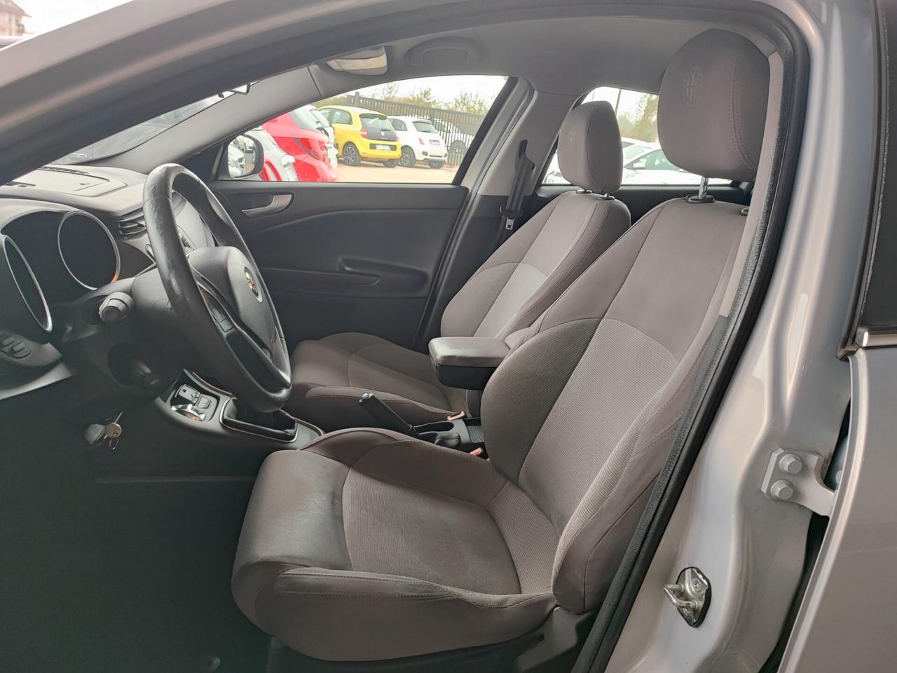 Alfa Romeo Giulietta 1.6 JTDm-2 105 CV Distinctive