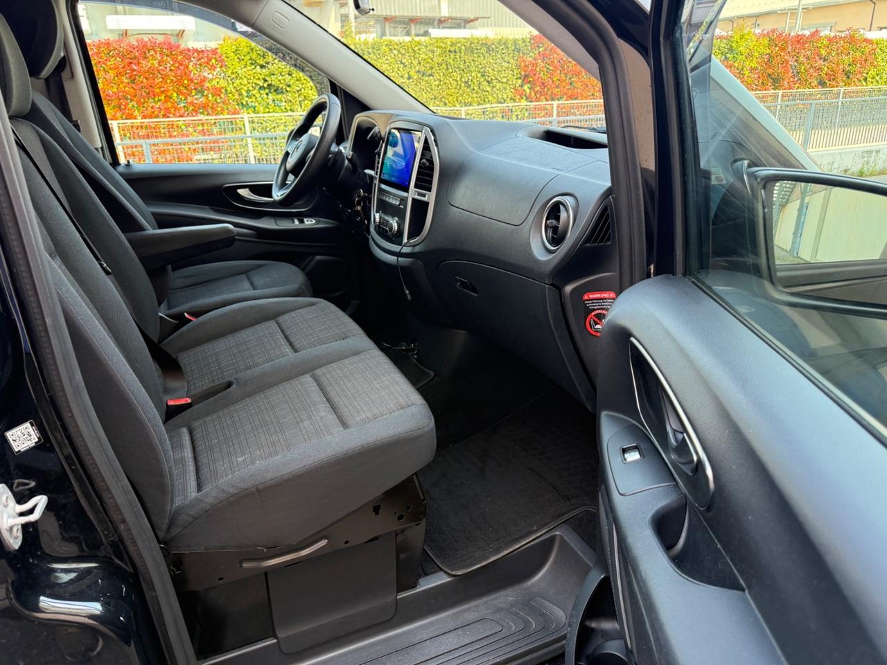 Mercedes-benz Vito 2.2 CDI 4x4 PL Tourer Extra-Long 9P