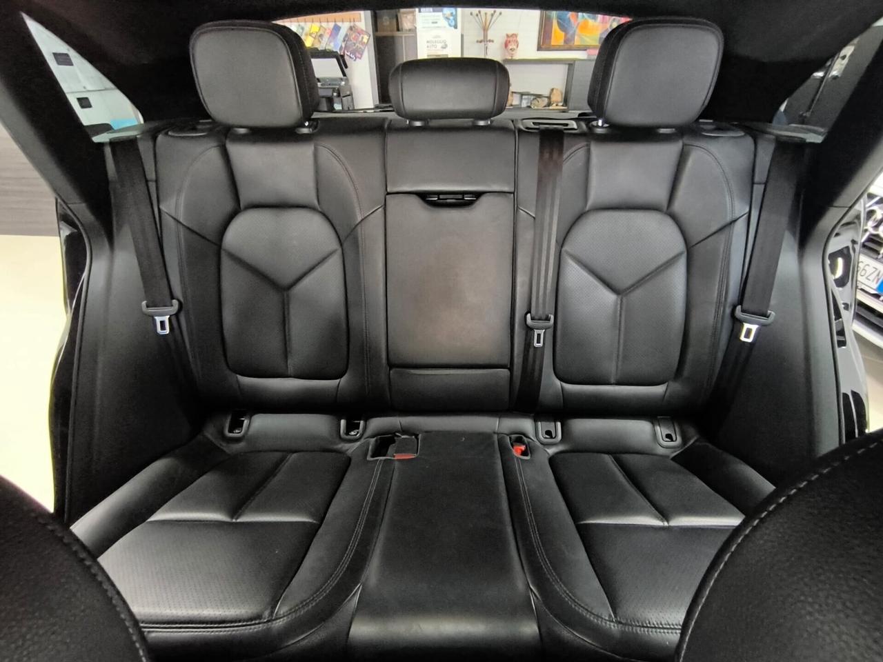 Porsche Macan 2.0 CC 245 CV 2020