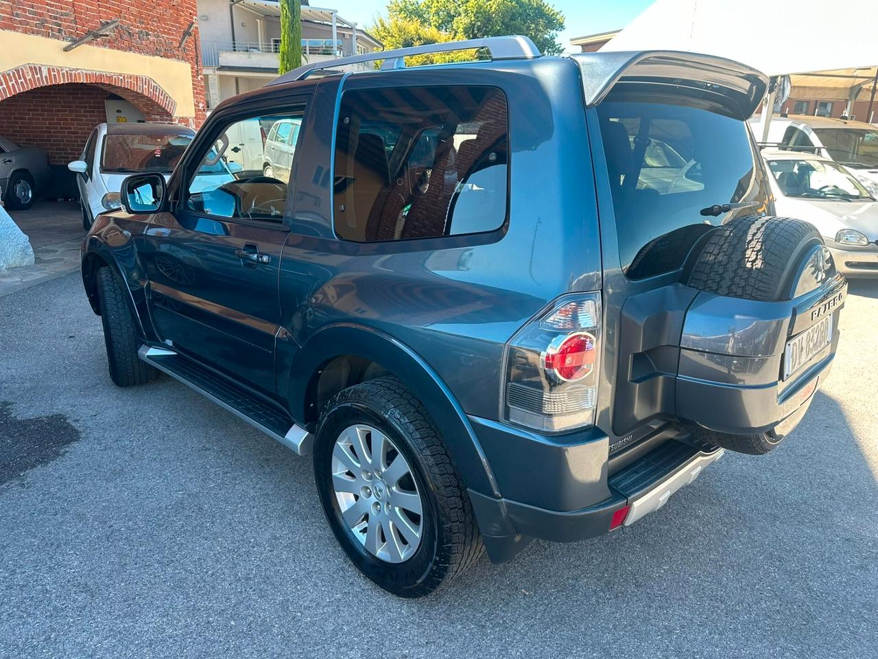 Mitsubishi Pajero 3.2 DI-D 16V 3p. Intense