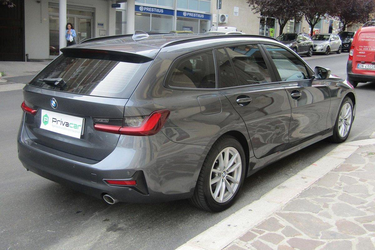 BMW 318d 48V Touring Business Advantage