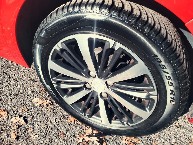 Peugeot 208 5 Porte 208 5p 1.6 bluehdi Allure 75cv