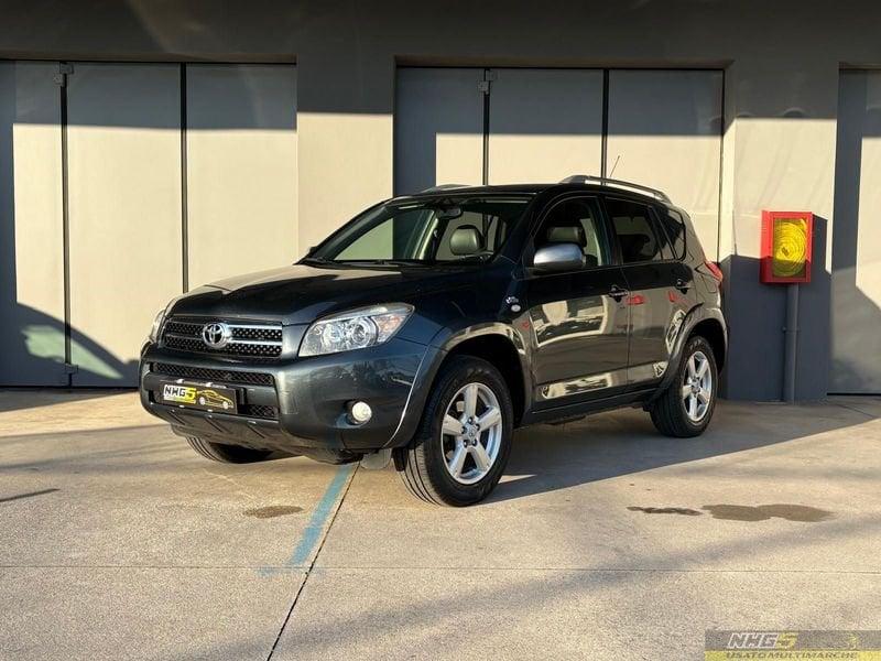 Toyota RAV4 RAV4 2.2 D-4D 177 CV Luxury