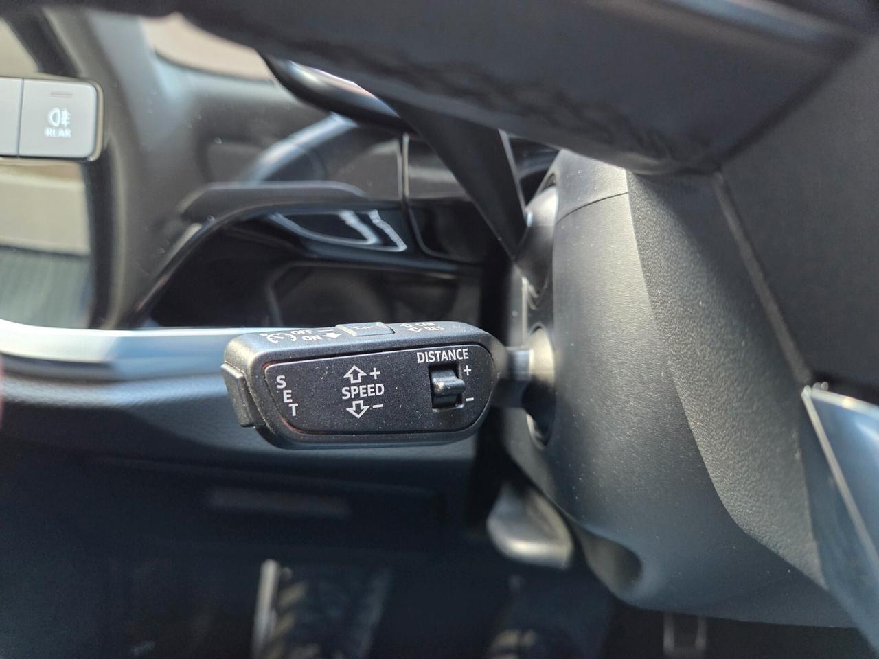 Audi Q3 35 TDI S tronic Business