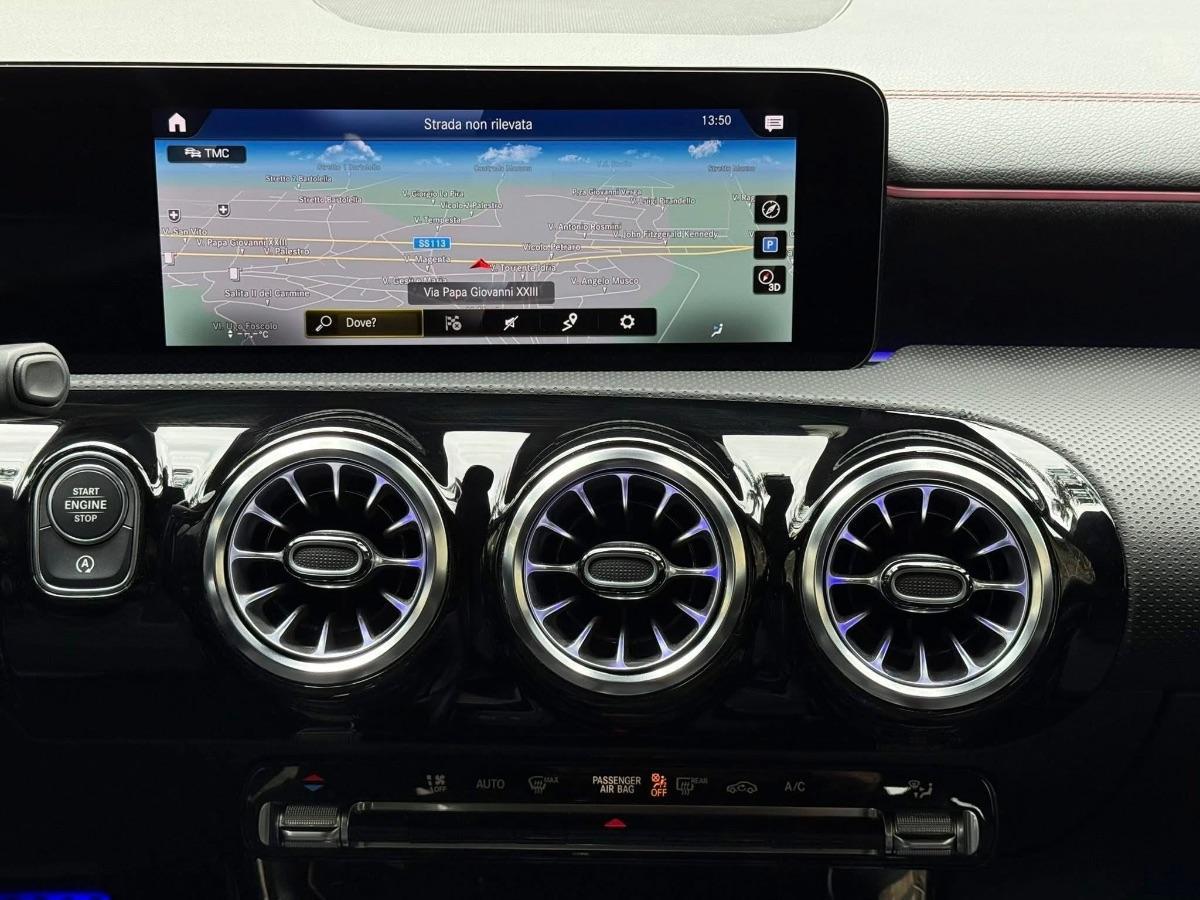 Mercedes Classe A 200d Premium AMG Night Edition 150CV