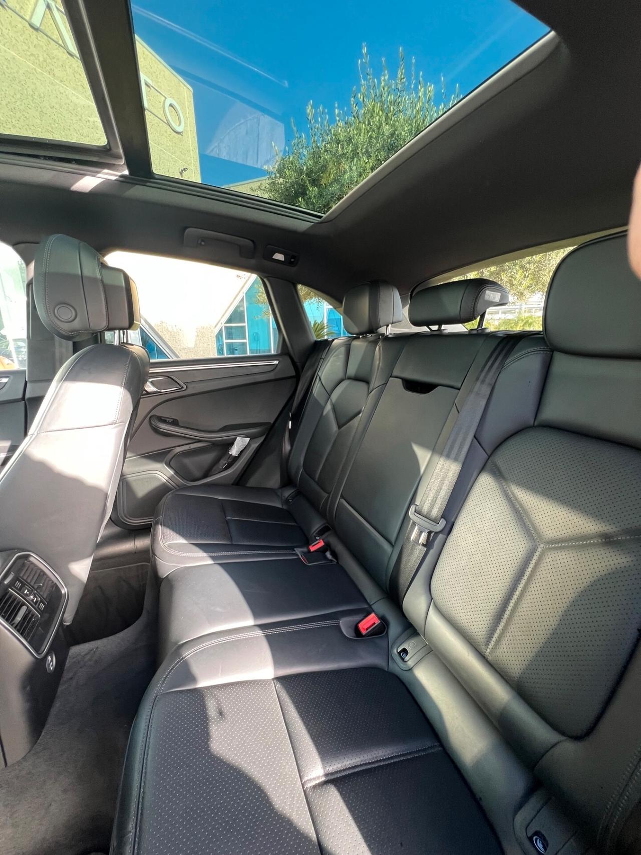 Porsche Macan 2.0 245cv pdk