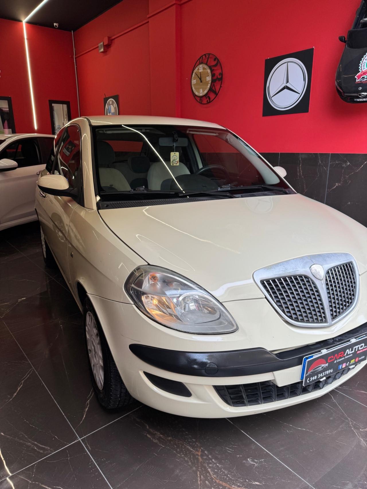 Lancia Ypsilon 1.2 Oro