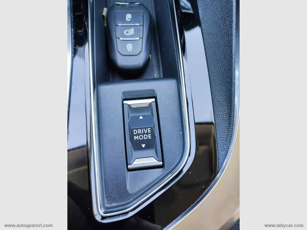 PEUGEOT 5008 BlueHDi 130 S&S EAT8 Allure Pack