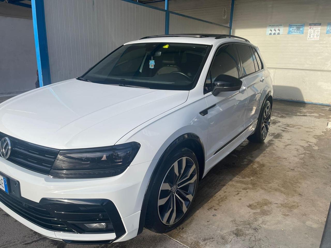 Volkswagen Tiguan 2.0 BiTDI SCR DSG 4MOTION Advanced R-Line BMT