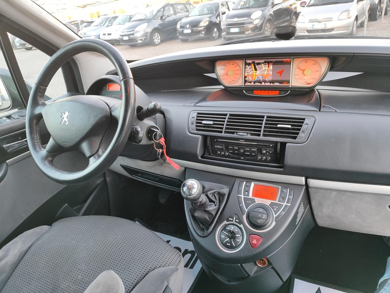 Peugeot 807 2.0 HDi 136CV Active 7 posti