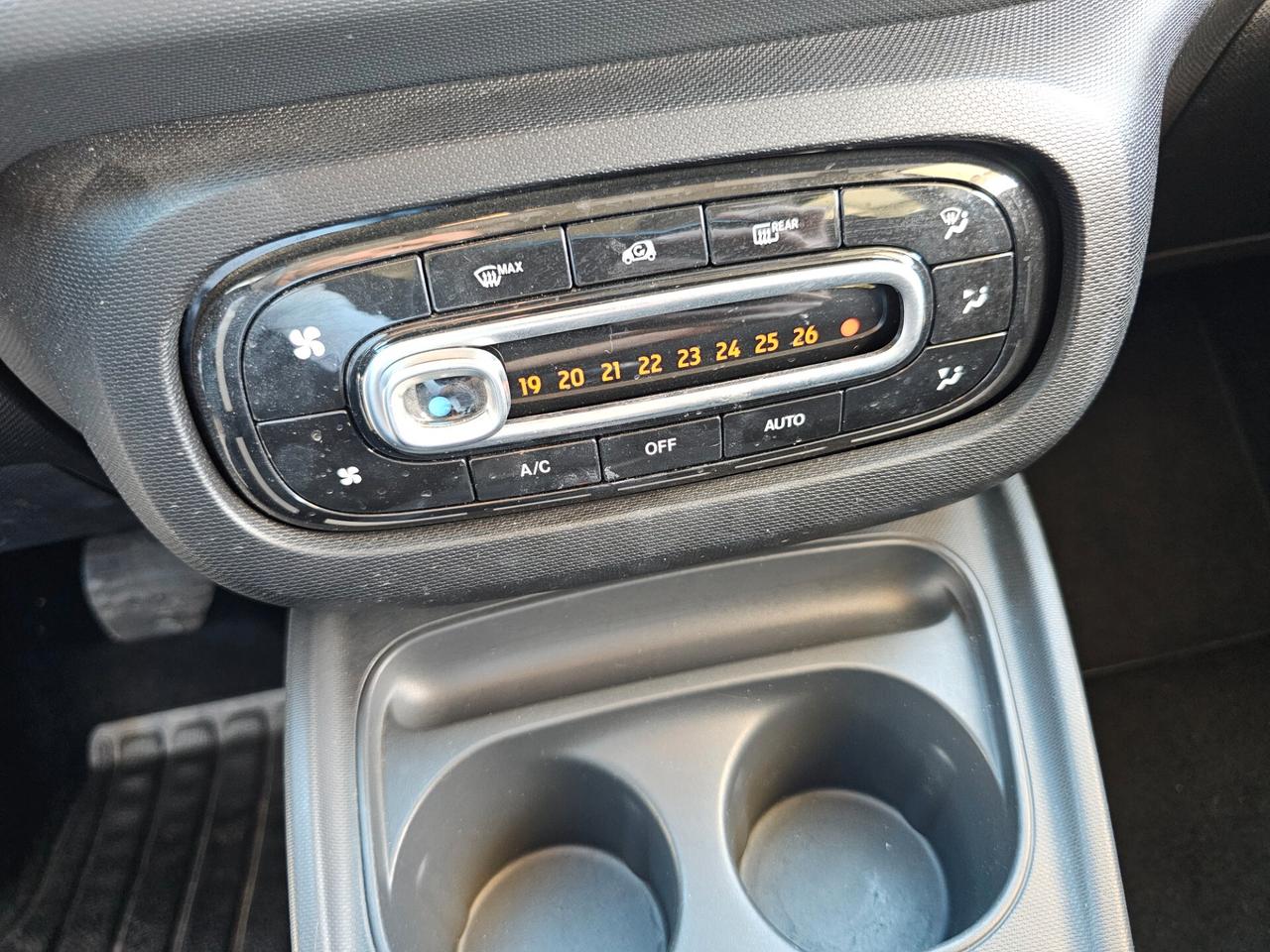 Smart ForFour 70 1.0 twinamic Youngster