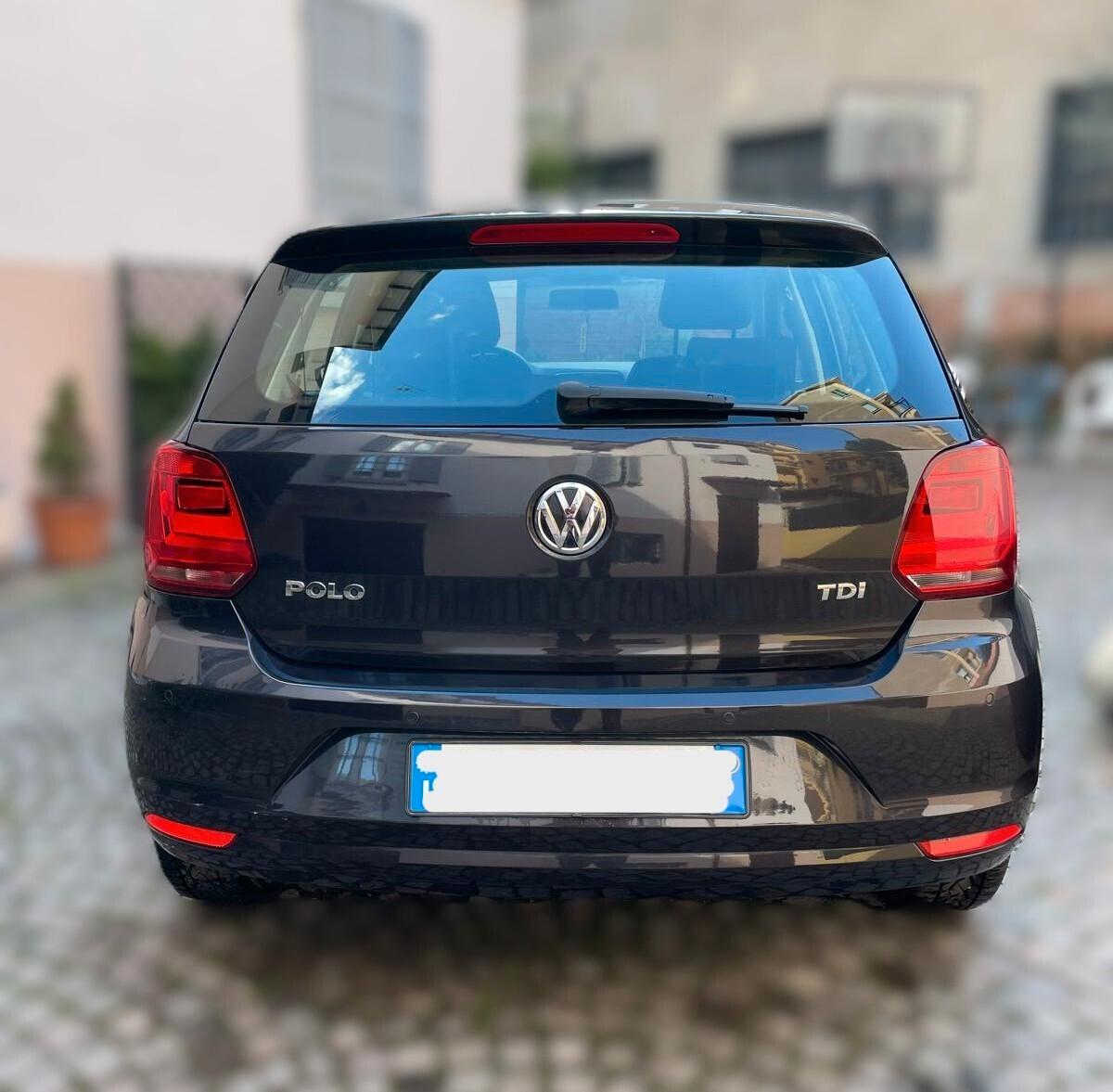 Volkswagen Polo V 2014 5p 1.4 tdi Comfortline 75cv