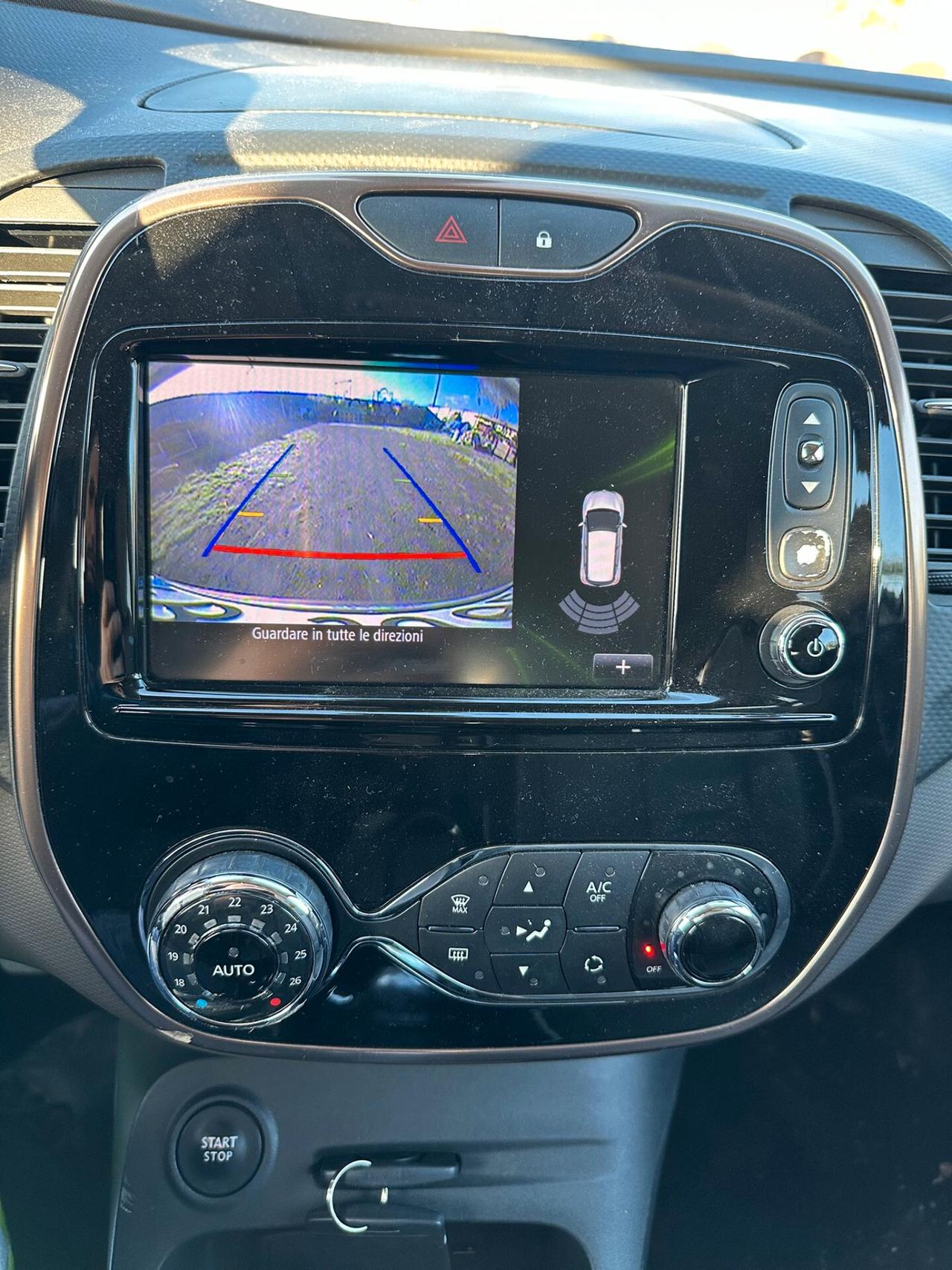 Renault Captur 1.5 90 Energy Iconic LEGGERMENTE SINISTRATA