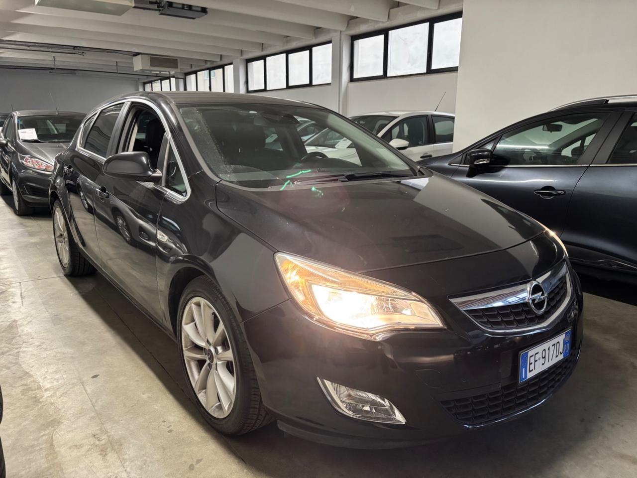 Opel Astra 1.7 CDTI 125CV 5 porte OK NEOPATENTATI