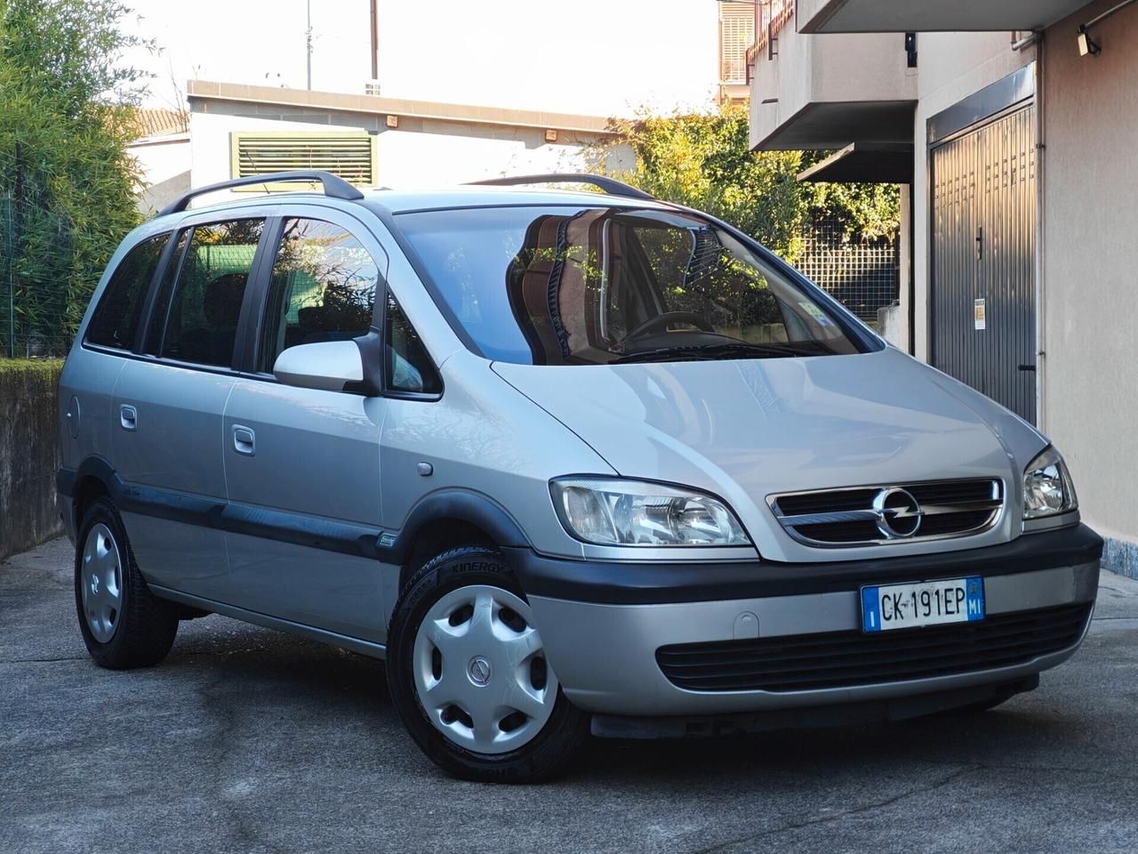 Opel Zafira 1.6 BENZINA 100cv / Uniproprietario