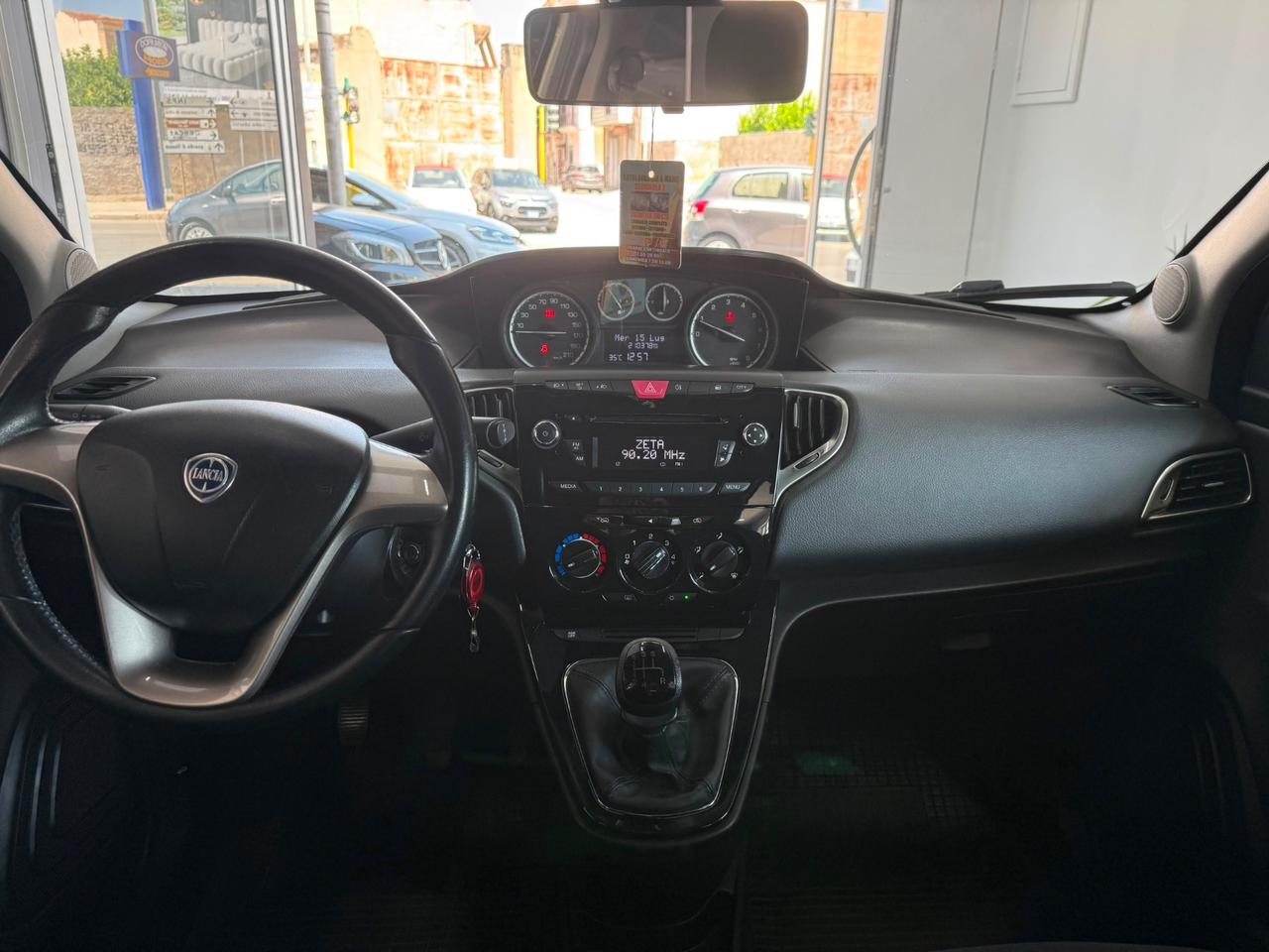 Lancia Ypsilon 1.2 69 CV 5 porte S&S Silver-2013