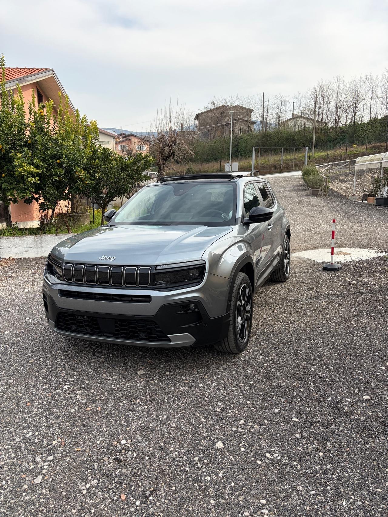 Jeep Avenger 1.2 Turbo 100 CV MHEV Summit