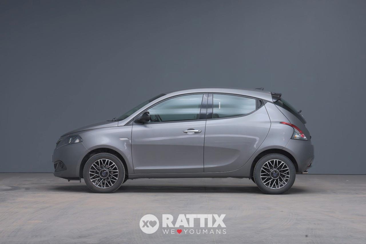 Lancia Ypsilon 1.0 Firefly Hybrid 70CV Platino