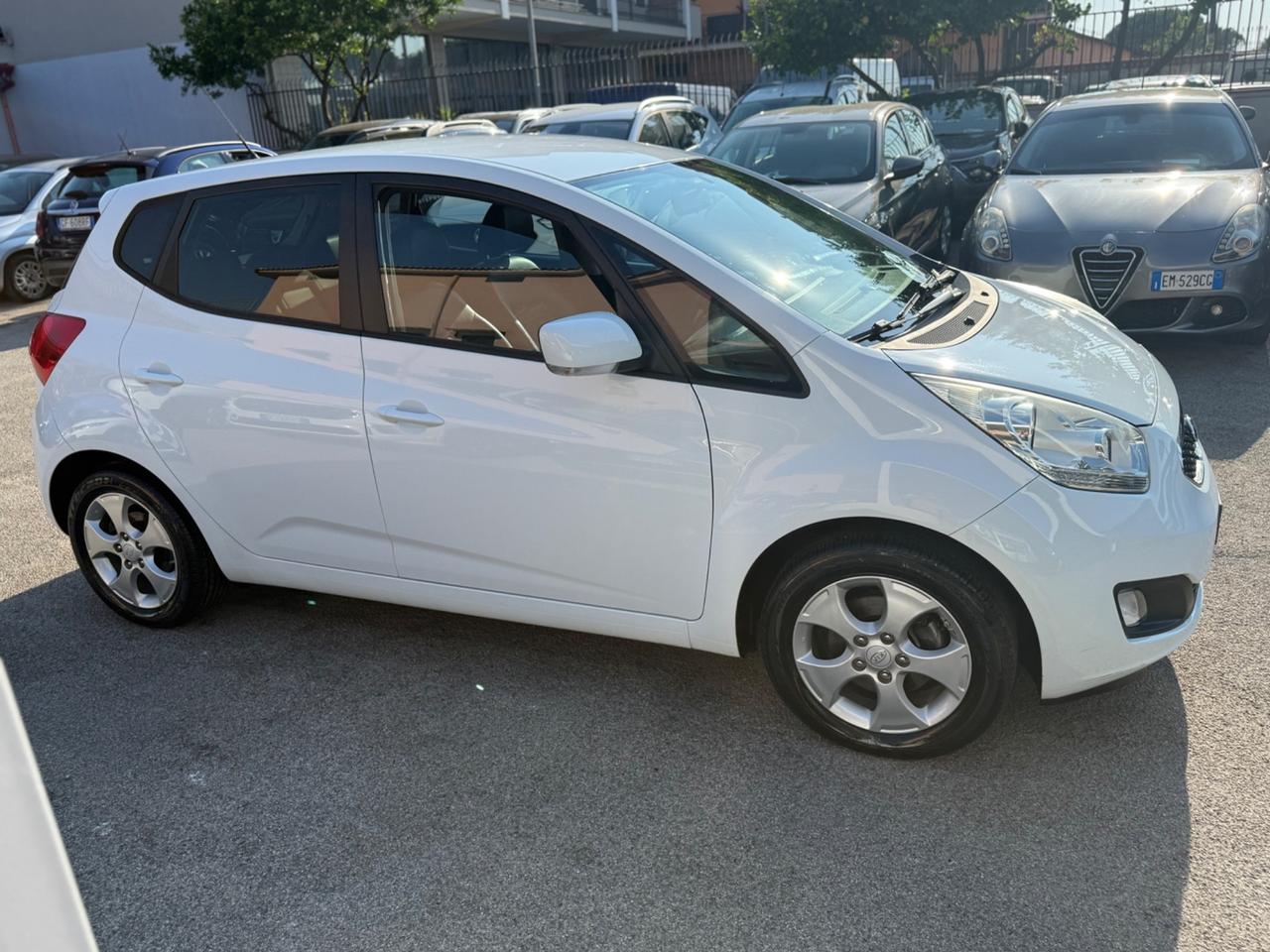 Kia Venga 1.4 CRDi 90CV Cool 120.000km