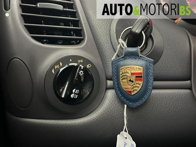 PORSCHE 911 996 Carrera cat Coupé 3.4