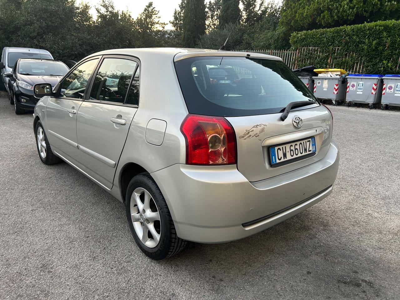 Toyota Corolla 2.0 16V D-4D 5 porte Sol