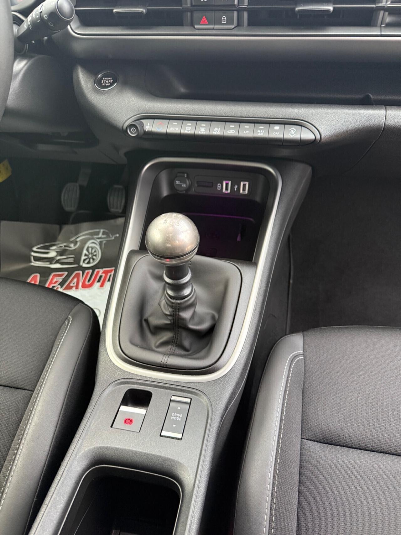 Jeep Avenger 1.2 Turbo 100 CV Summit